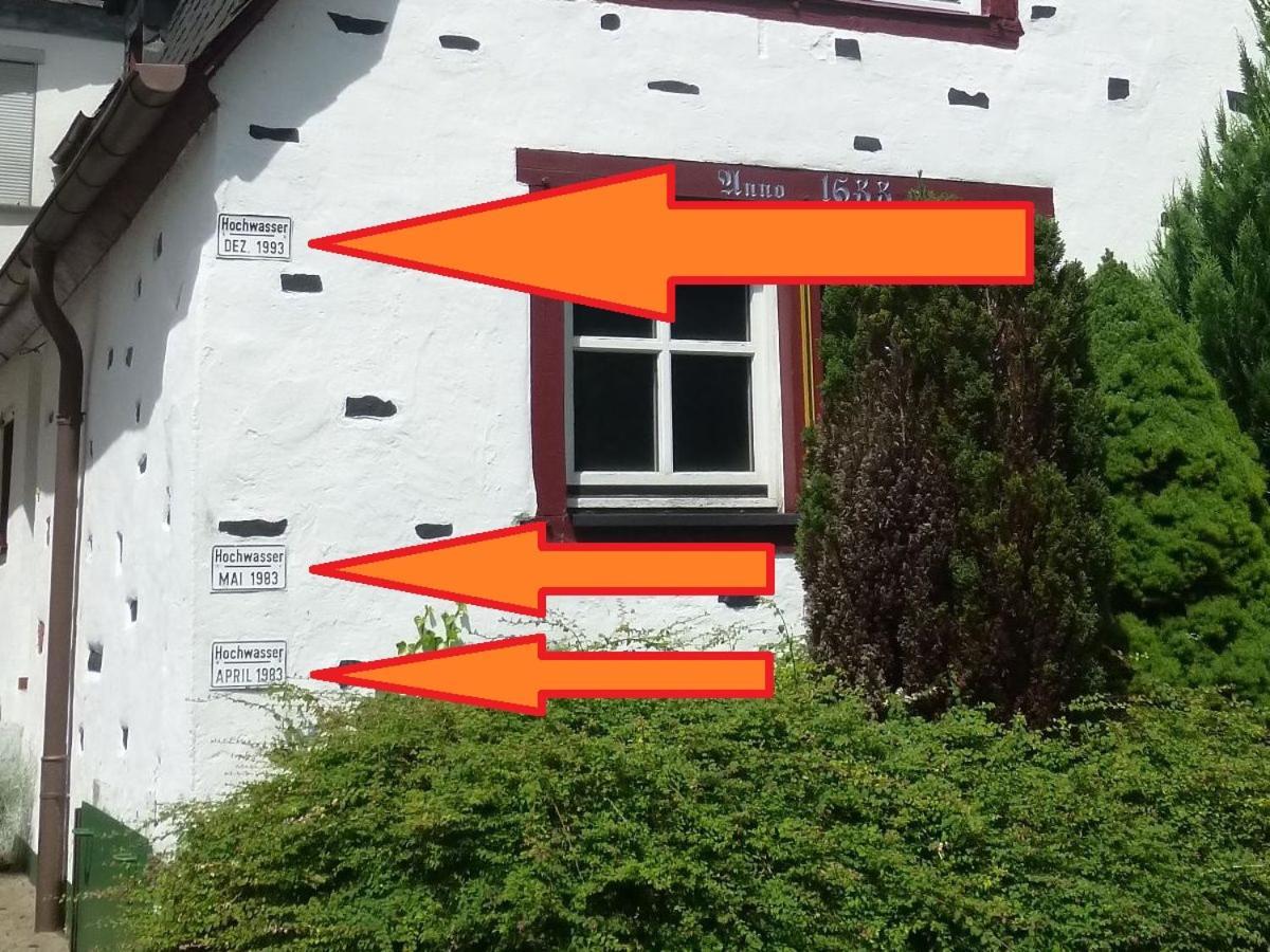 Ferienwohnung Altes Fährhaus an der Mosel anno1633 Traben-Trarbach Exterior foto