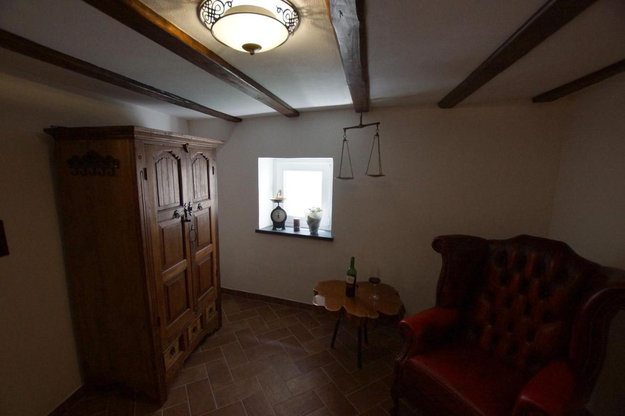 Ferienwohnung Altes Fährhaus an der Mosel anno1633 Traben-Trarbach Exterior foto